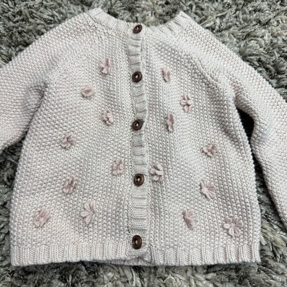 Cynthia Rowley Pink Seed Stitch Cardigan Sweater 3D Floral Baby Girl 6-9 Months - Picture 3 of 6